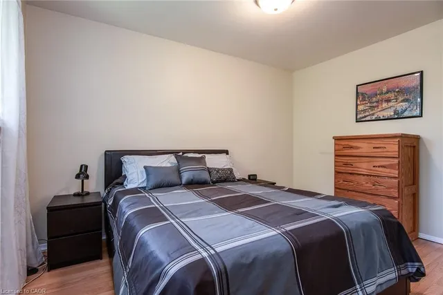 Additional image 32 of 173 Silver Aspen Cres