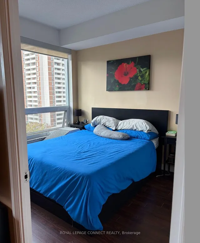 Additional image 20 of 500 Sherbourne St Unit 812