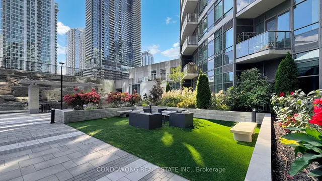 Additional image 11 of 373 Front St Unit 512