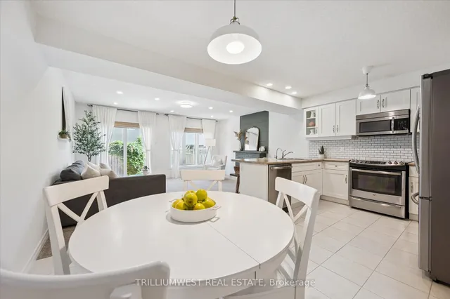 Additional image 8 of 25 Sandybay Ave