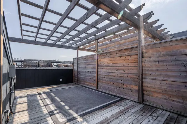 Additional image 20 of 79 Elder Ave Unit 42