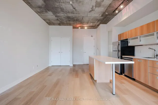 Additional image 8 of 60 Bathurst St Unit 910