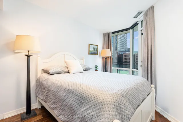 Additional image 15 of 300 Bloor St Unit 2107