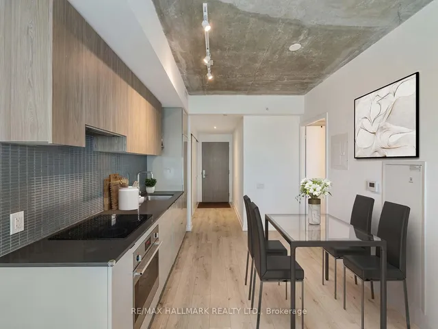Additional image 7 of 161 Roehampton Ave Unit 2208