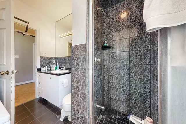 Additional image 30 of 52 Heydon Park Rd