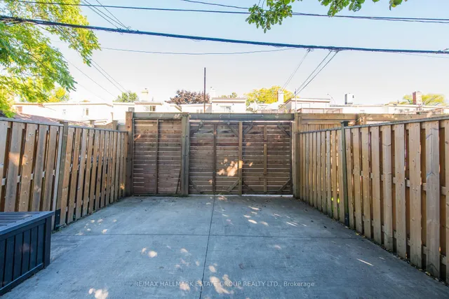 Additional image 46 of 23 Caroline Ave