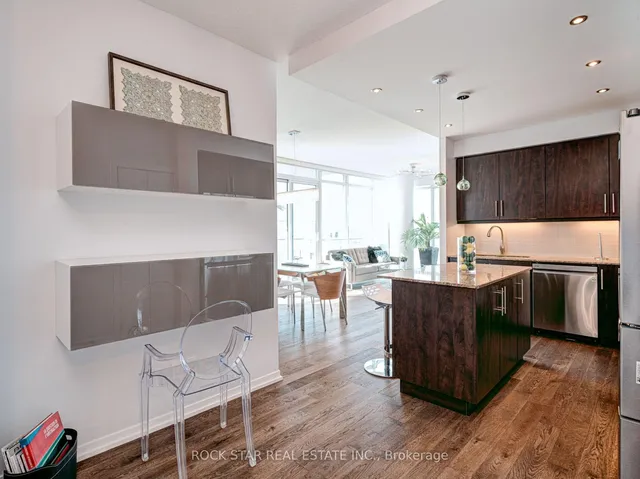 Additional image 20 of 55 Bremner Blvd Unit 4501