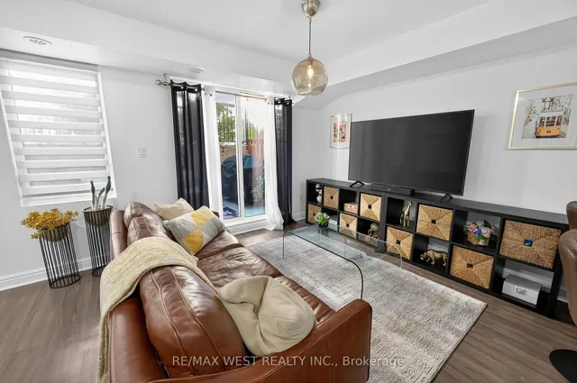 Additional image 19 of 14 Foundry Ave Unit 117