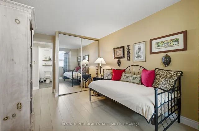 Additional image 22 of 20 Dean Park Rd Unit 911