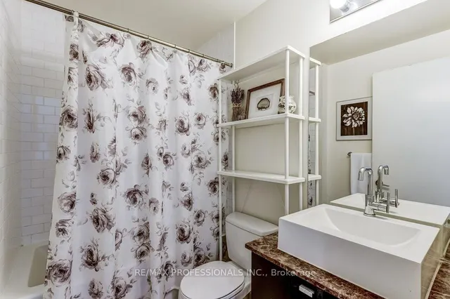 Additional image 28 of 103 The Queensway Ave Unit 2707