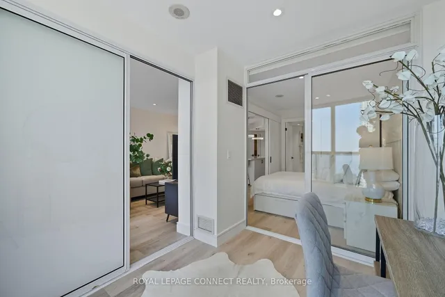 Additional image 15 of 208 Queens Quay Unit 1504