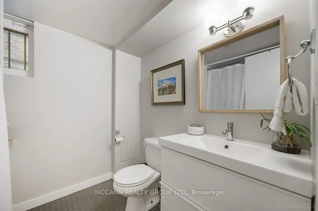 Additional image 40 of 43 Sherwood Ave