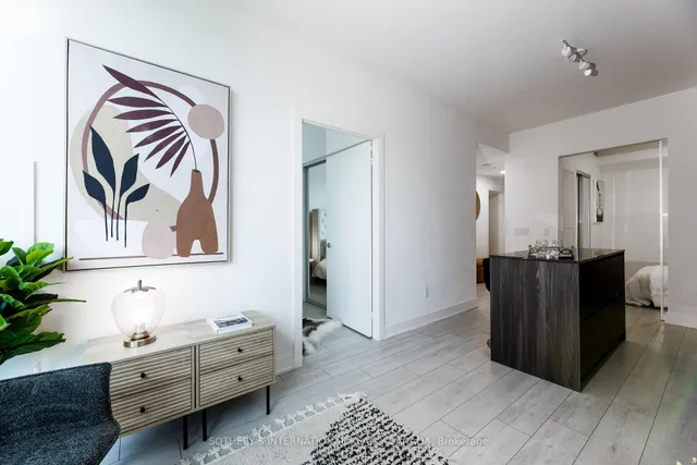 Additional image 8 of 35 Mercer St Unit 2411