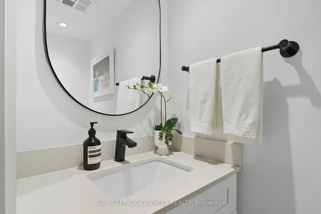 Additional image 14 of 208 Queens Quay Unit 1504