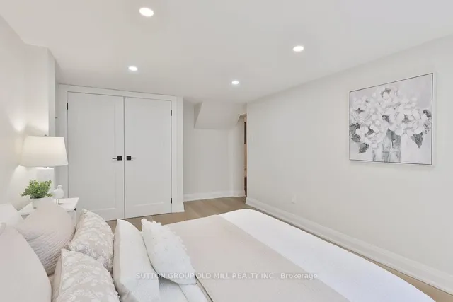 Additional image 38 of 36 Laurelwood Cres