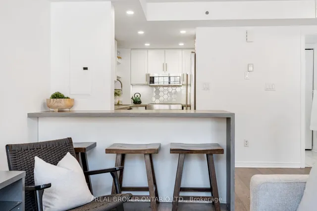 Additional image 8 of 35 Strangford Lane Unit 301