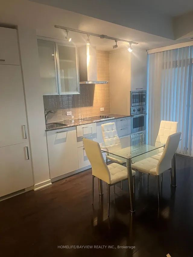 Additional image 7 of 12 York St Unit 1605