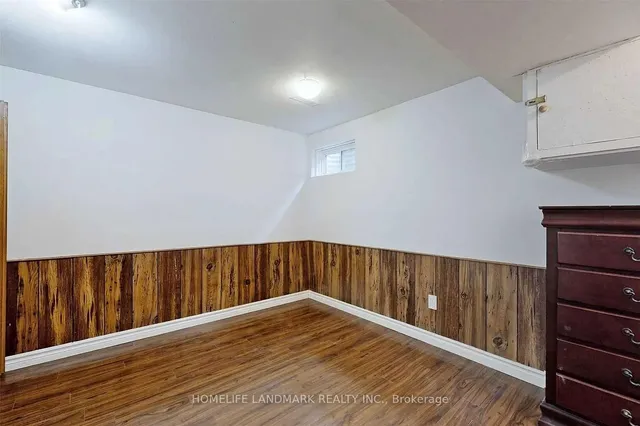 Additional image 18 of 314 Sprucewood Crt