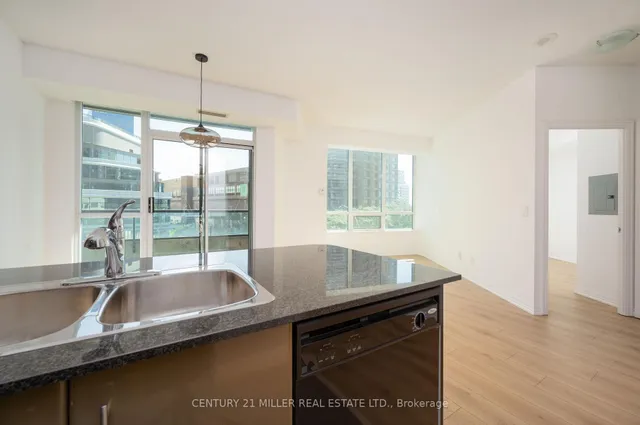 Additional image 6 of 16 Yonge St Unit 310