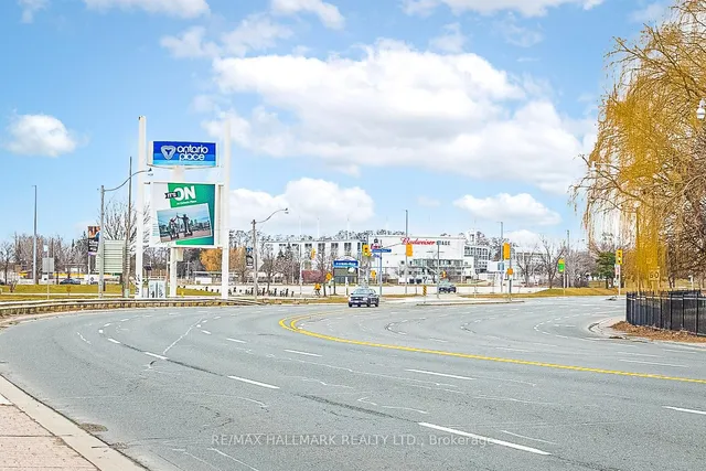 Additional image 41 of 35 Bastion St Unit 1910