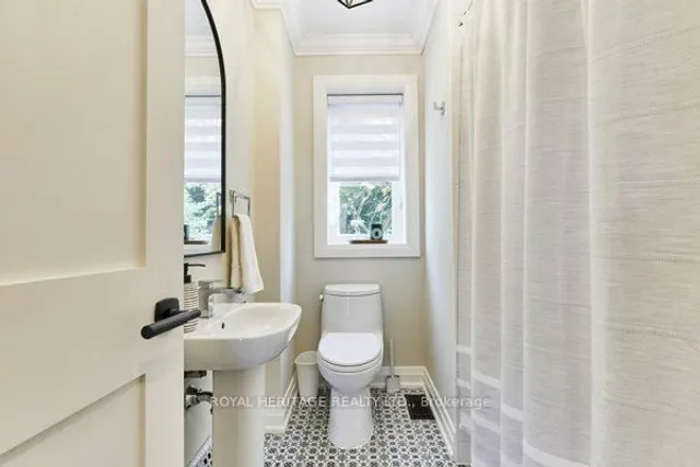 Additional image 18 of 35 Glen Muir Dr