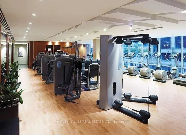 Additional image 37 of 180 University Ave Unit 2508