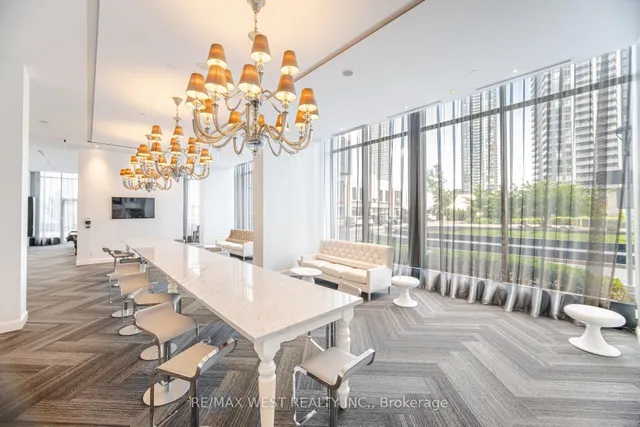 Additional image 43 of 88 Park Lawn Rd Unit 1612