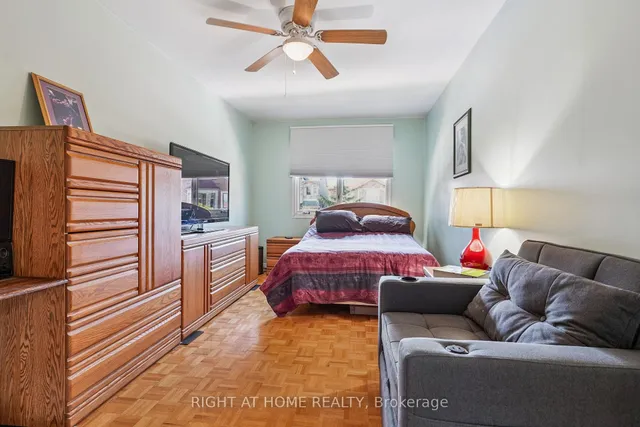 Additional image 21 of 165 Locksley Ave