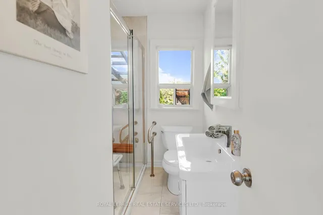Additional image 15 of 16 Redfern Ave