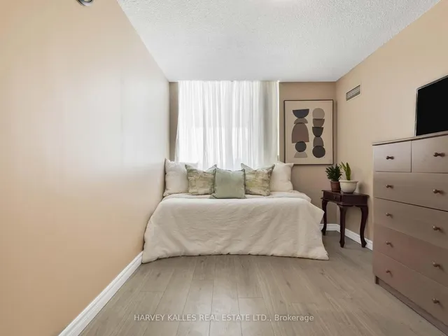 Additional image 22 of 2550 Lawrence Ave Unit 211