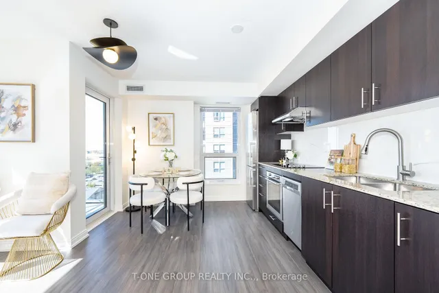 Additional image 10 of 255 Village Green Sq Unit 1003