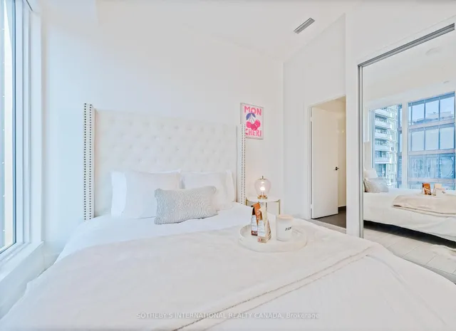 Additional image 7 of 35 Mercer St Unit 2411