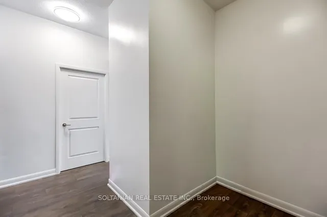 Additional image 23 of 5162 Yonge St Unit 116