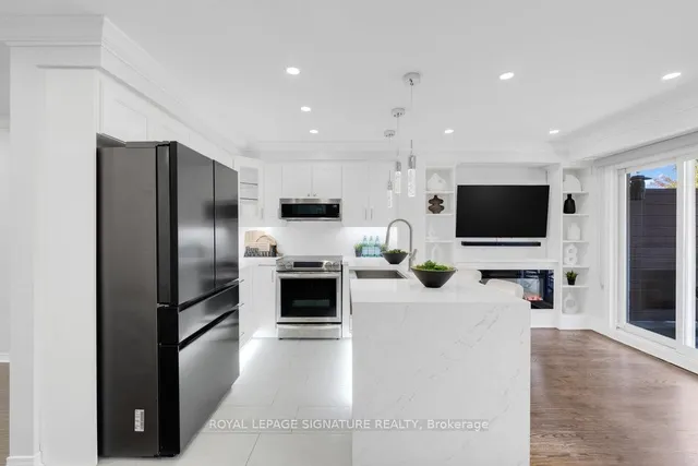 Additional image 9 of 655C Warden Ave Unit 67