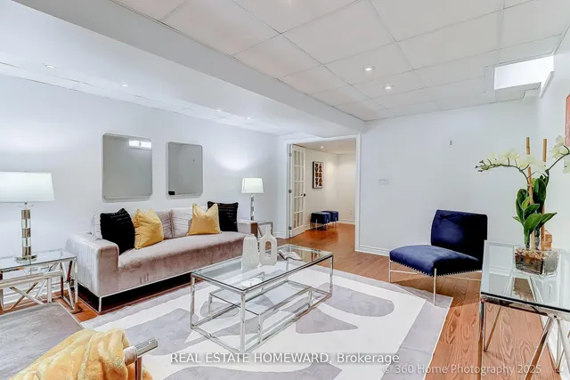 Additional image 37 of 76 Whistle Post St