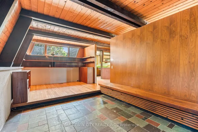 Additional image 17 of 121 Grand Hill Dr