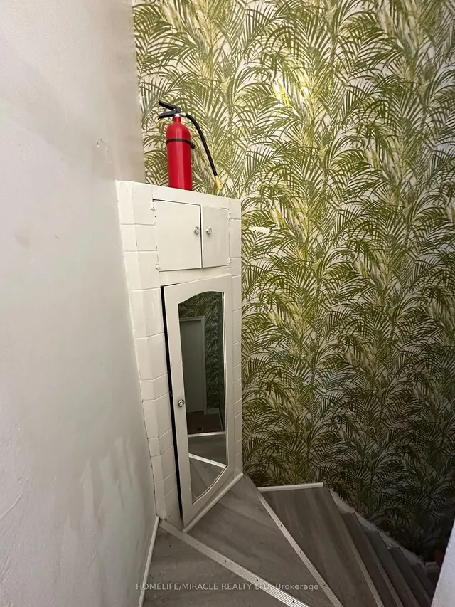 Additional image 19 of 140 Porchester Dr