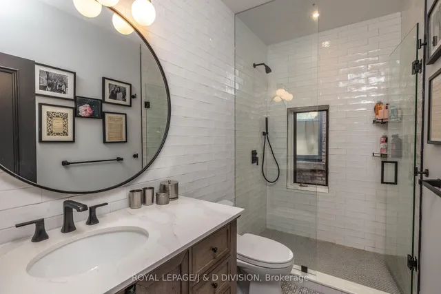 Additional image 31 of 40 Bernard Ave