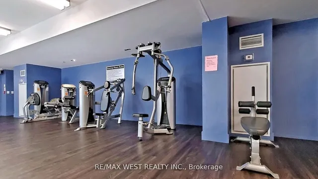 Additional image 35 of 36 LISGAR St Unit 1621E