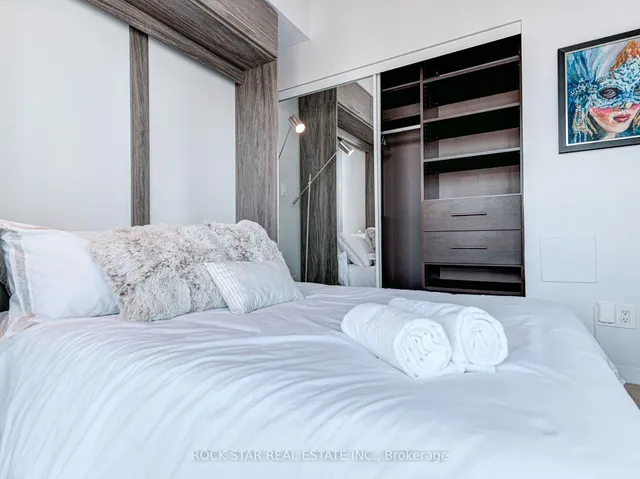 Additional image 29 of 55 Bremner Blvd Unit 4501