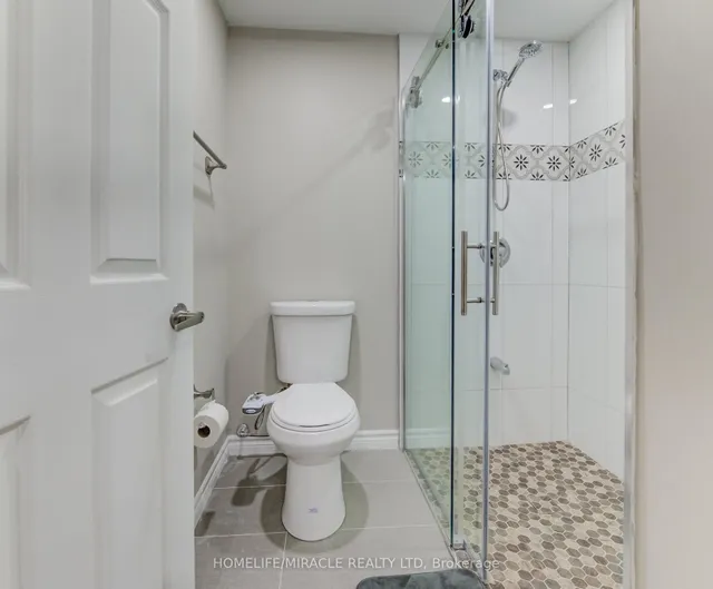 Additional image 36 of 124 Winding Wood Cres