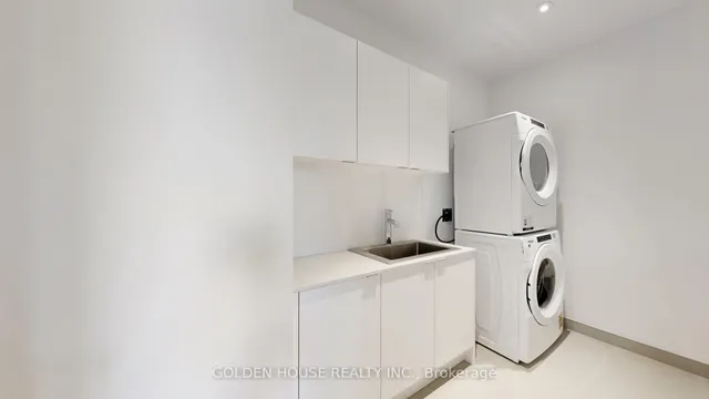 Additional image 31 of 155 Merchants' Wharf Unit 1311