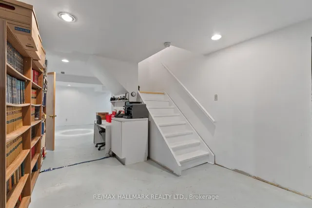 Additional image 27 of 15 Emcarr Dr