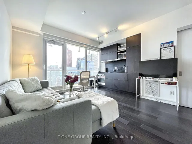 Additional image 3 of 197 Yonge St Unit 5108