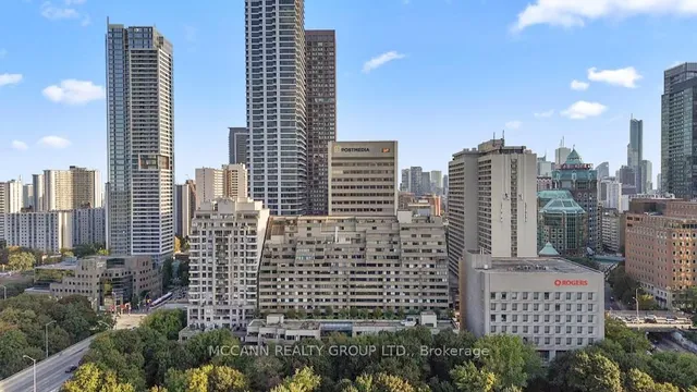 Additional image 43 of 360 Bloor St Unit 301