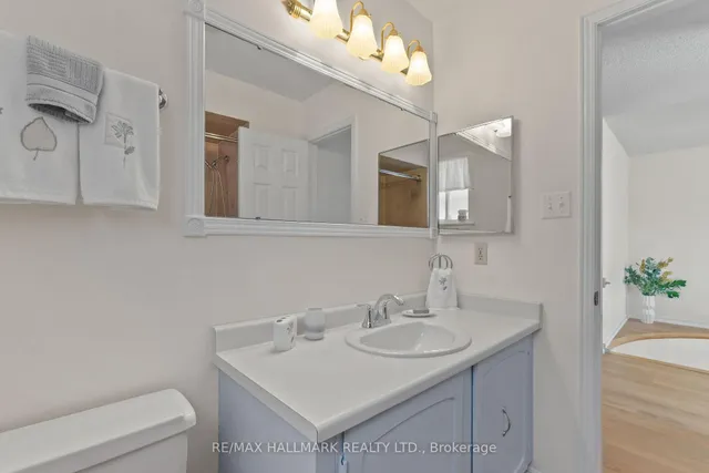 Additional image 26 of 15 Emcarr Dr