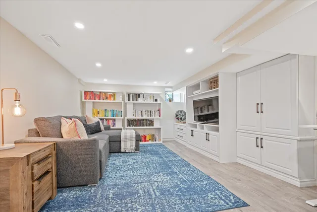 Additional image 26 of 106 Hiltz Ave