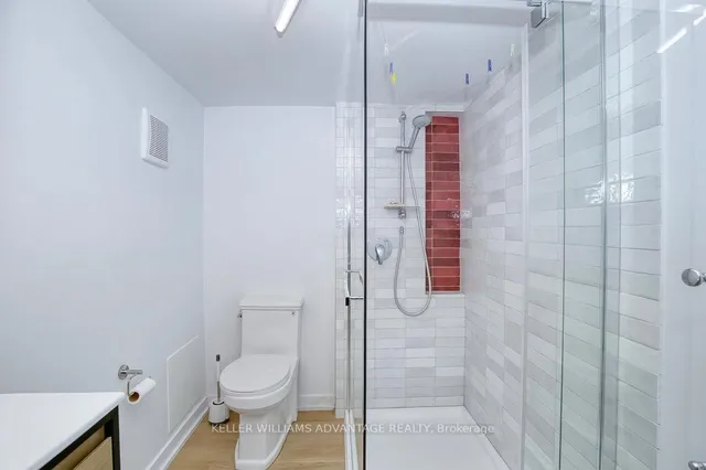 Additional image 43 of 32 Bartlett Ave