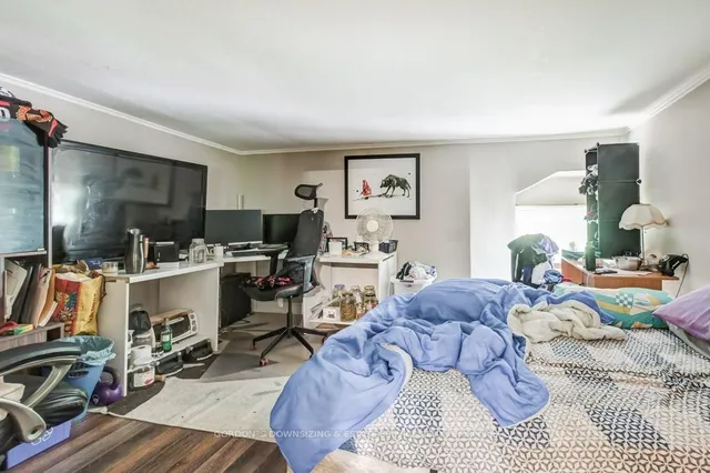 Additional image 16 of 112 Wright Ave