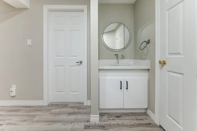 Additional image 35 of 124 Winding Wood Cres